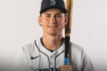 (Underdog) DERNIÈRES NOUVELLES... Colt Emerson va signer une prolongation de 8 ans d'une valeur de 95 millions de dollars avec les Mariners.
