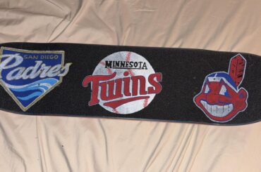 J'ai combiné mes deux amours en l'honneur de la nouvelle saison, le baseball et le skateboard avec quelques logos rétro