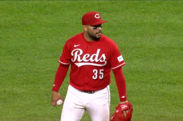 Après avoir regardé ça, je vais me remettre en forme (cela peut prendre environ une semaine ou deux) et commencer à lancer pour les Reds.