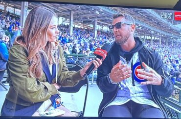 Pourquoi est-ce que je regarde une interview entière au lieu du match de football ?