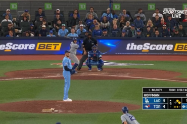 (Point culminant) Jeff Hoffman a obligé Max Muncy à se retirer pour éviter le balayage