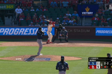Les Mariners remportent une victoire de 11-9 contre les Cardinals, totalisant 20 points et 33 coups sûrs en 9 manches.