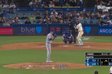 (Point culminant) Andy Pages continue de frapper fort alors qu'il réalise un point sur un simple pour prolonger l'avance des Dodgers à 6-3