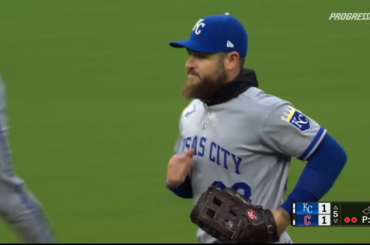 José Ramírez est honoré par Progressive Field pour être devenu le leader de tous les temps en matière de matchs joués dans l'histoire de Cleveland !