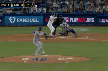 (Point culminant) Hyeseong Kim va en profondeur pour son premier home run de la saison et donne une avance rapide aux Dodgers