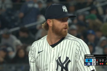 (Point culminant) Jakob Marsee baffe sur un coup sûr et les Yankees ne parviennent pas à reculer le lancer permettant aux Marlins de marquer leur 4ème point !