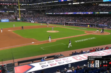 DANIEL SCHNEEMANN ENGAGE LE GRAND CHEMEAU EN 7ÈME MANCHE POUR LES GARDES !