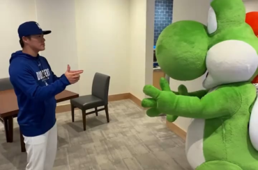 (Dodgers) Le vers Yoshi. 🧐