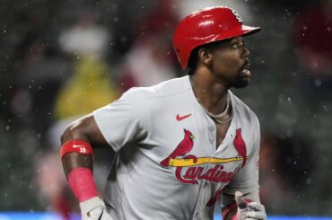 (MLB) Jordan Walker est convaincu que la refonte du corps hors saison sera payante au marbre. Chez Cressey Sports Performance, une description détaillée de la façon dont son corps bouge et d'un plan d'entraînement conçu pour augmenter la flexibilité et l'explosivité. Il a perdu 7 livres et a rendu son swing plus contrôlé