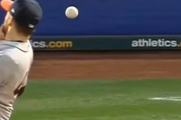 Le gars qui a attrapé la batte vient de me voler mon ❤️