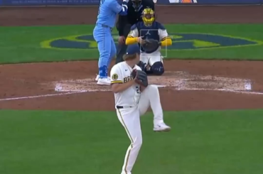 (Talkin' Baseball) Trevor Megill aboyait devant l'abri des Blue Jays et a commencé à gazouiller avec Vladdy