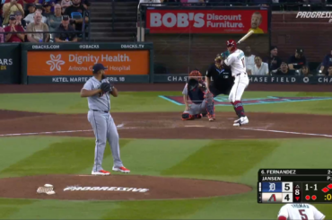 (Point culminant) Jose Fernandez frappe son deuxième circuit lors de ses débuts en MLB !
