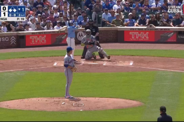 Moises Ballesteros frappe un circuit dans le champ opposé pour donner une avance de 4-0 aux Cubs lors de la première manche contre les Mets