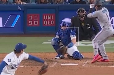 (Jomboy Media) Will Smith a pris une fausse balle là-bas. Shohei Ohtani a ressenti sa douleur, mais Freddie Freeman a trouvé cela plutôt drôle.