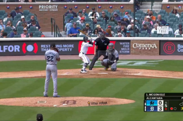 (Point culminant) Kevin McGonigle emmène Sandy Alcantara en profondeur avec un sans aucun doute à droite pour son premier home run en carrière !