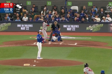(Point culminant) Marcelo "Dylan Cease destroyer" Mayer frappe son deuxième coup sûr de la journée pour donner l'avantage aux Red Sox