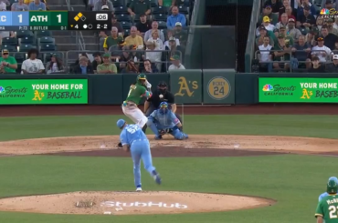 Athlétisme Lawrence Butler réussit un circuit de trois points contre les Royals de Kansas City