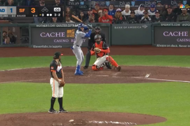 Ryan Walker affronte Alex Freeland alors que les Giants ouvrent la série de la saison contre les Dodgers avec un W