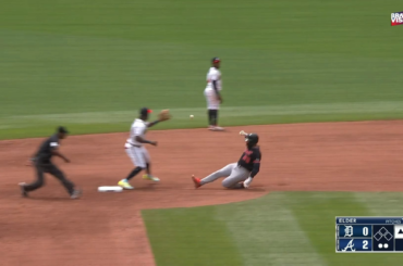 (Point culminant) Ronald Acuña Jr. expulse son copain Gleyber Torres en essayant de transformer un simple en double