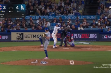 (Point culminant) Nico Hoerner réalise un jeu formidable pour attraper le coureur dans un premier temps !