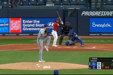 (Point culminant) Le premier home run de Steven Kwan de la saison place les Guardians au tableau !