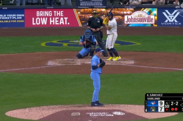 (Point culminant) Gary Sanchez frappe sur un check swing et les Brewers ont perdu 6 de suite