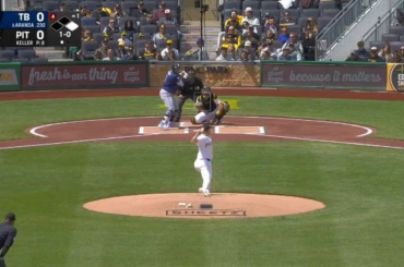Joey Bart avec un laser pour rattraper Simpson en seconde position
