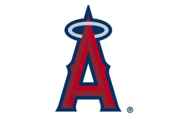 (Thème post-série) Les Angels et les Yankees se sont partagés un match de 4 dans le Bronx qui comportait 53 points marqués, 21 circuits (Judge et Trout combinés pour 9), 2 victoires sans issue et 15 changements de tête/égalités.