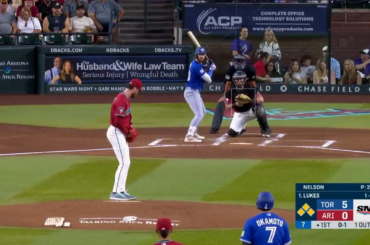 (Point culminant) Nathan Lukes déchire un double pour dégager les buts ! Les Blue Jays ont marqué 8 points sur 8 coups sûrs en début de 1ère !