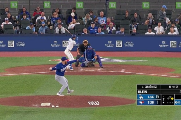 (Point culminant) Hyeseong Kim avec une belle capture de panier