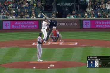 Cal Raleigh porte rapidement le score à 2-0 avec son 2e Home Run