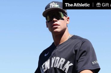 Aaron Judge justifie la poussée du maillot alternatif des Yankees : "Je suis une question de tradition, mais nous avons un patch sur nos manches"