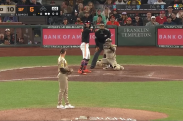 La balleuse des Giants dégringole après avoir reçu une fausse balle