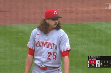 (Reds Broadcast) Les Reds de Cincinnati marchent en 4 points et un septième frappeur consécutif en fin de seconde