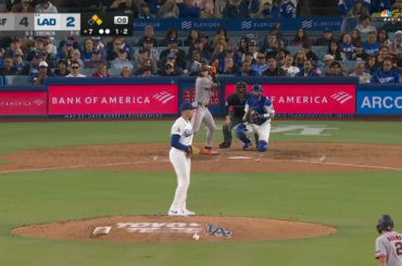 Jung Hoo Lee double l'avance des Giants avec un doublé de 2 points au 7e