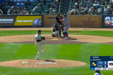 Les simples RBI de Kazuma Okamoto et Lenyn Sosa donnent aux Blue Jays une avance de 5-4 en 8e
