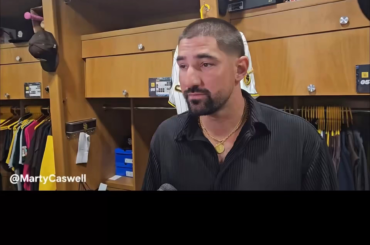 Reporter de Nick Castellanos : "Allez-vous laisser (Tatis) entendre la fin que vous avez frappé un circuit avec sa batte avant lui ?" Nick : "C'est impoli." Journaliste : « Désolé. »