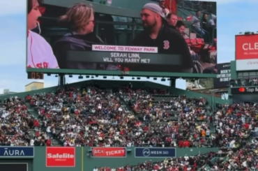 Une proposition assez délicate à Fenway hier, capturée par Linda Henry