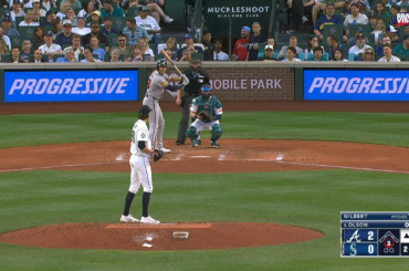 (Point culminant) MATT OLSON FRAPPE LE HOME RUN #300